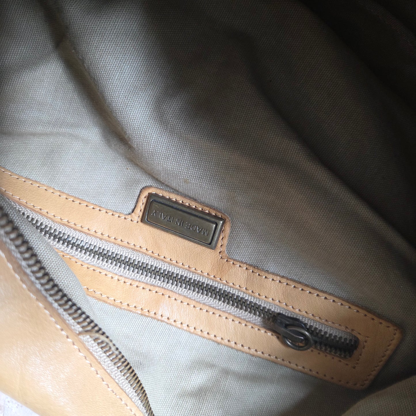 Leather bag