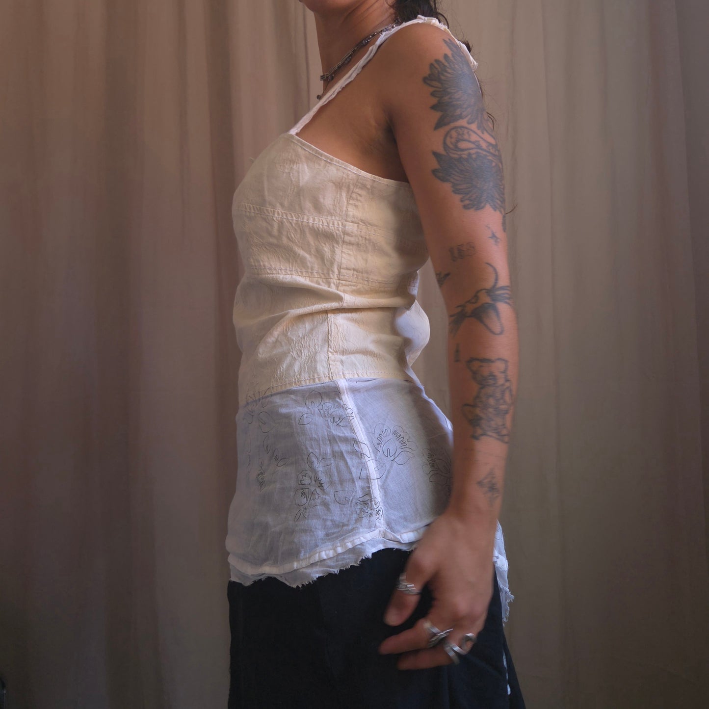 Cop Copine layer top
