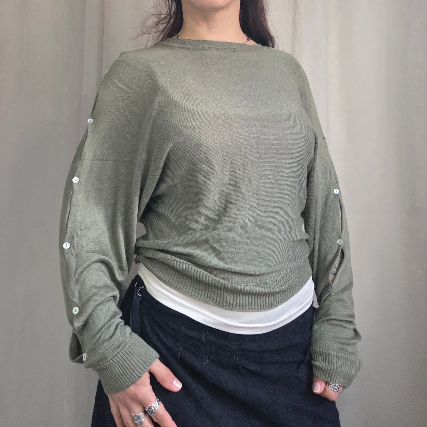 Cop copine Button Cut Sweater