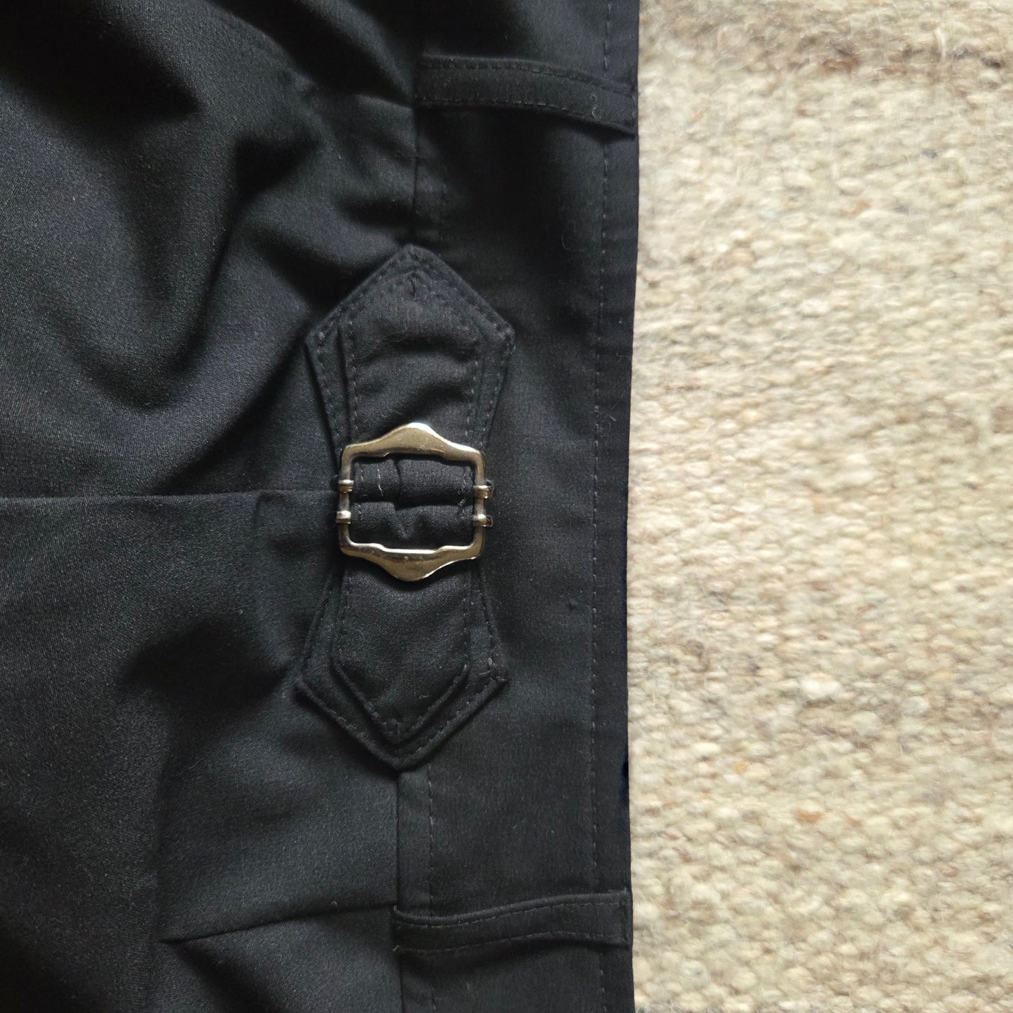 Buckle Capri Pants