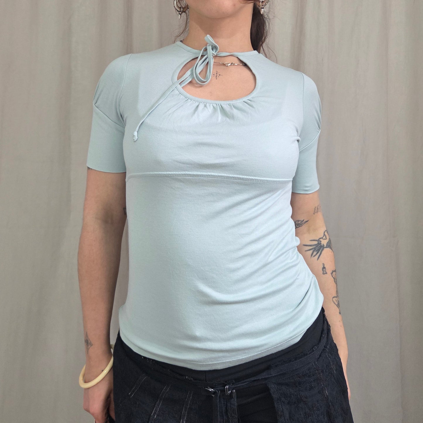 Cop copine cut out t-shirt 