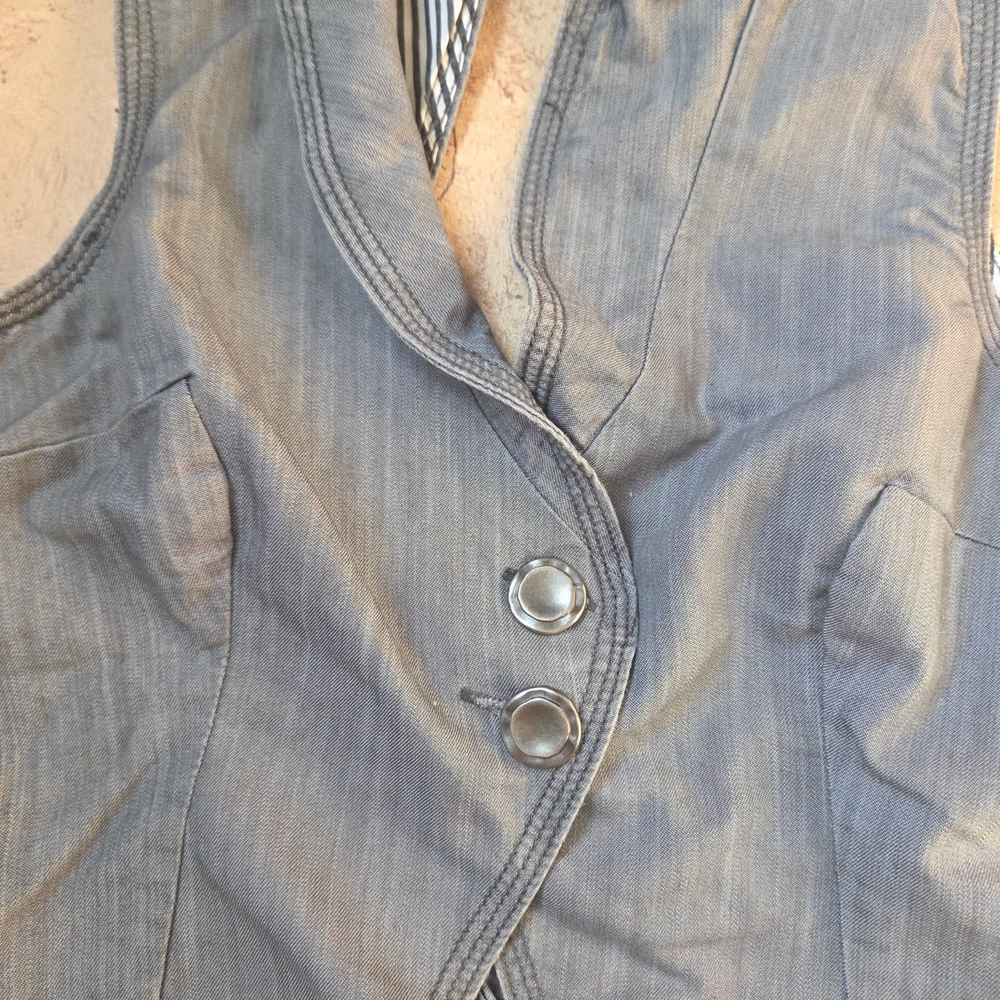 Backless Buckle Vest