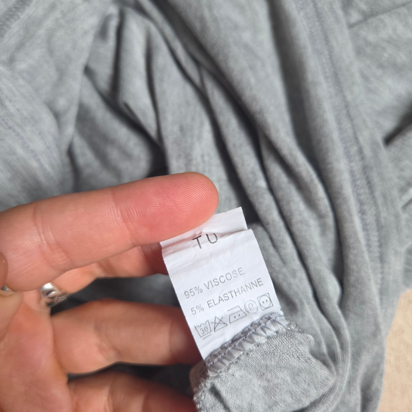 Button T-shirt