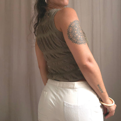 Keyhole Vest