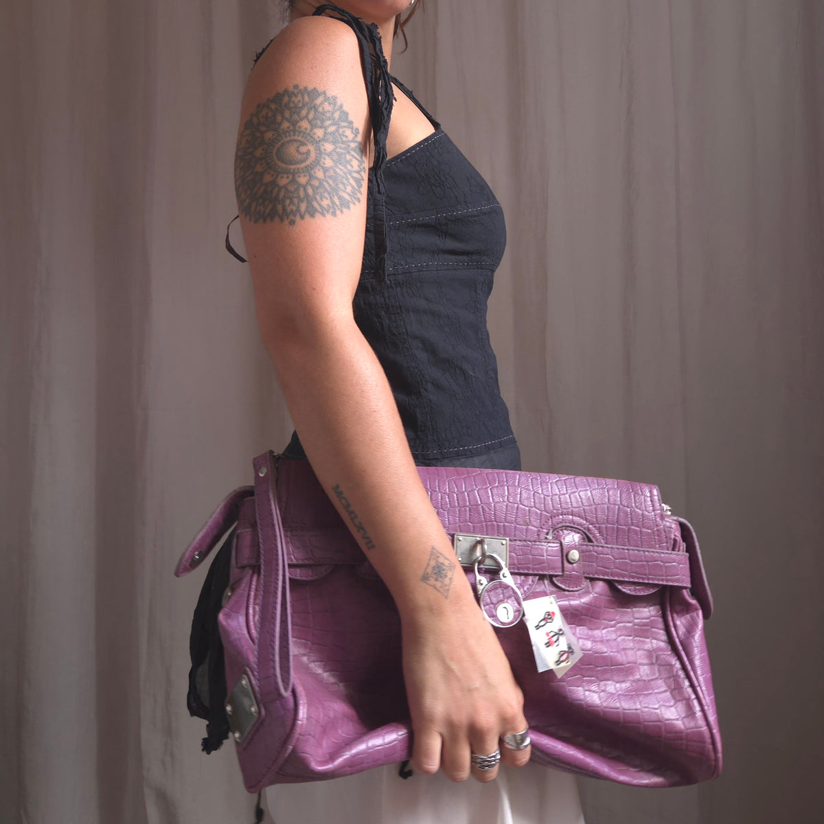 'firking' clotch bag
