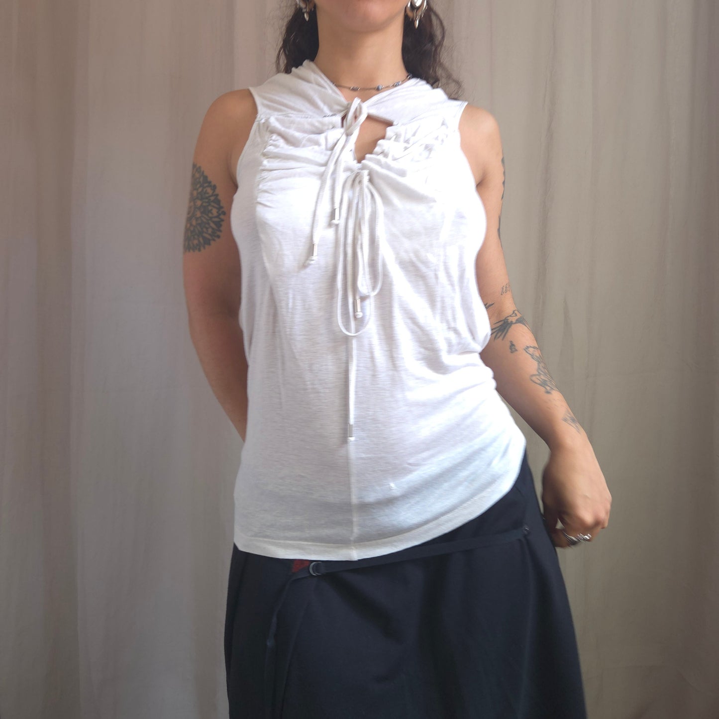 Cop Copine Key Hole Vest