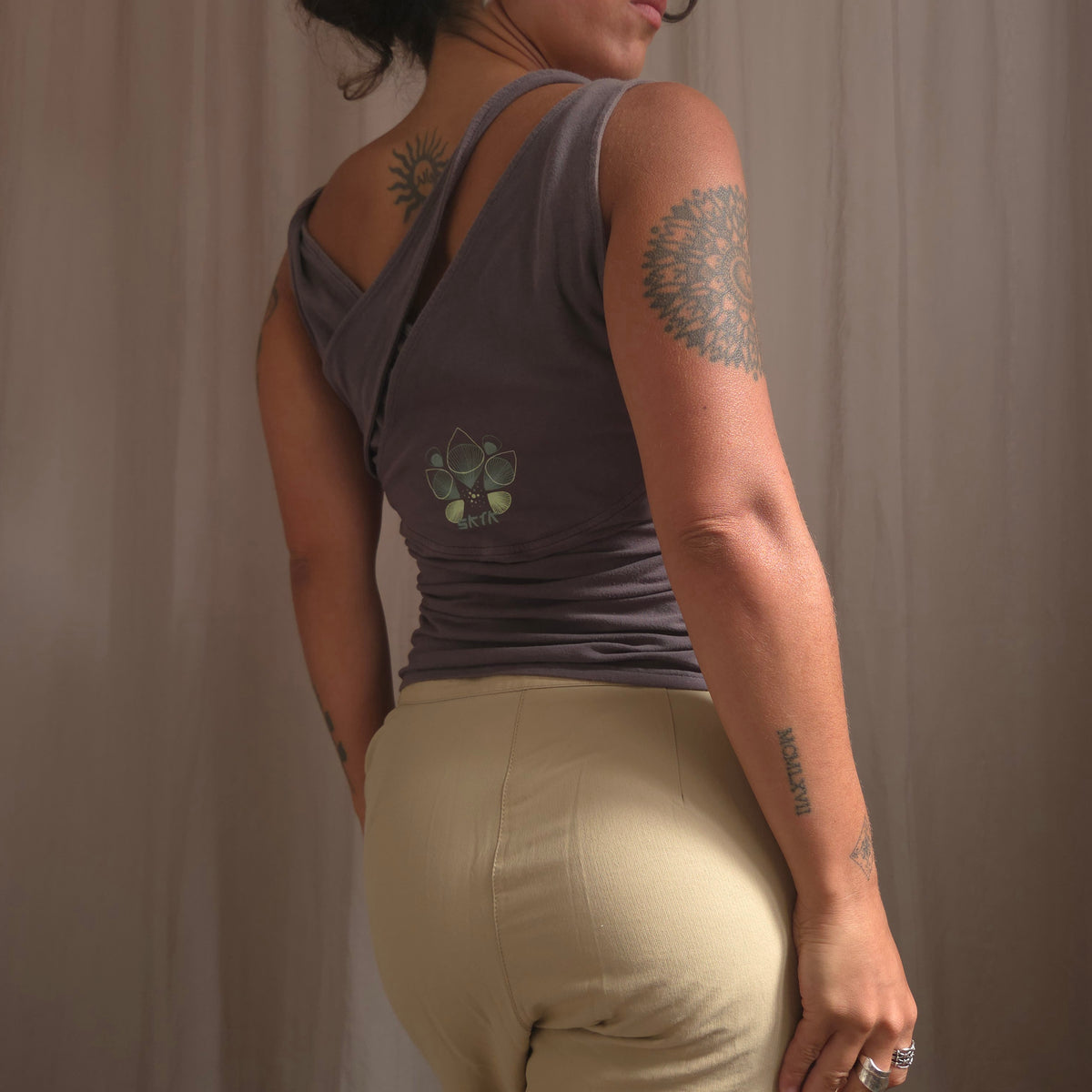 Skunkfunk Button Top