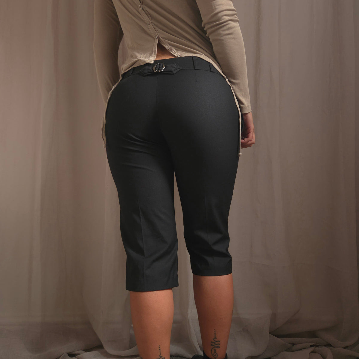 Buckle Capri Pants