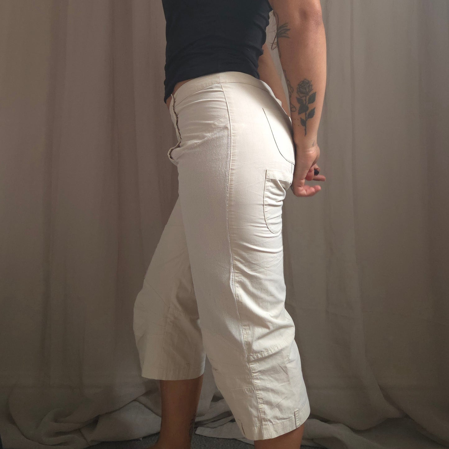 Button Capri Pants