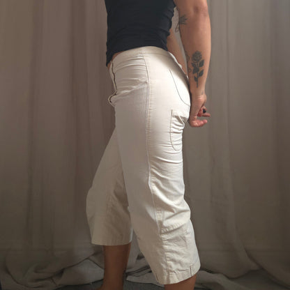 Button Capri Pants