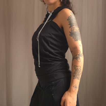 Cop Copine Off Shoulder Vest
