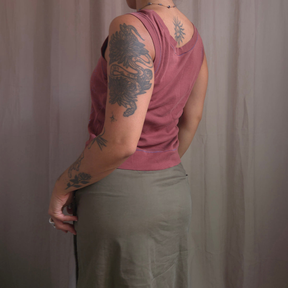 Cop copine graphic vest