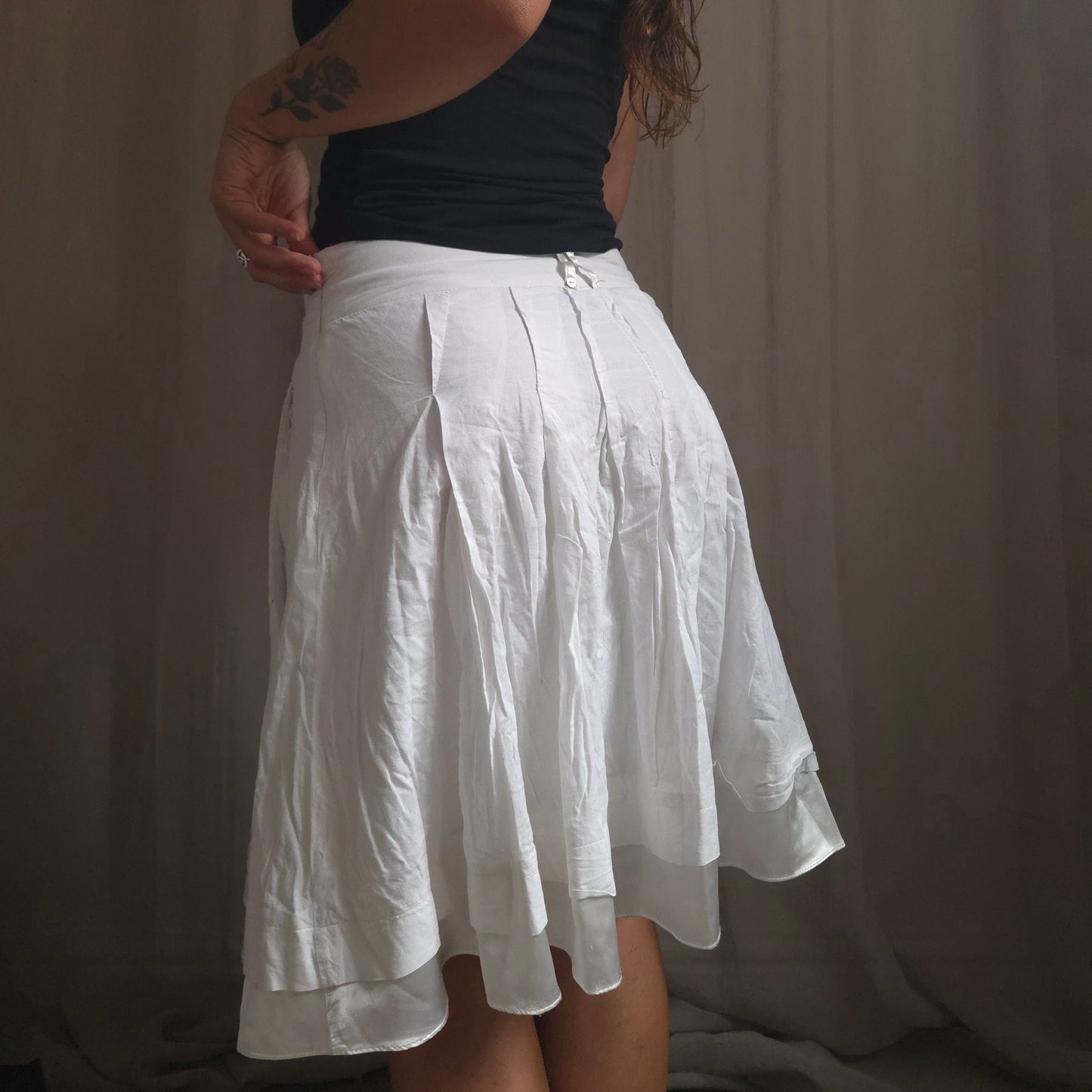 Pleated Buttons Midi Skirt