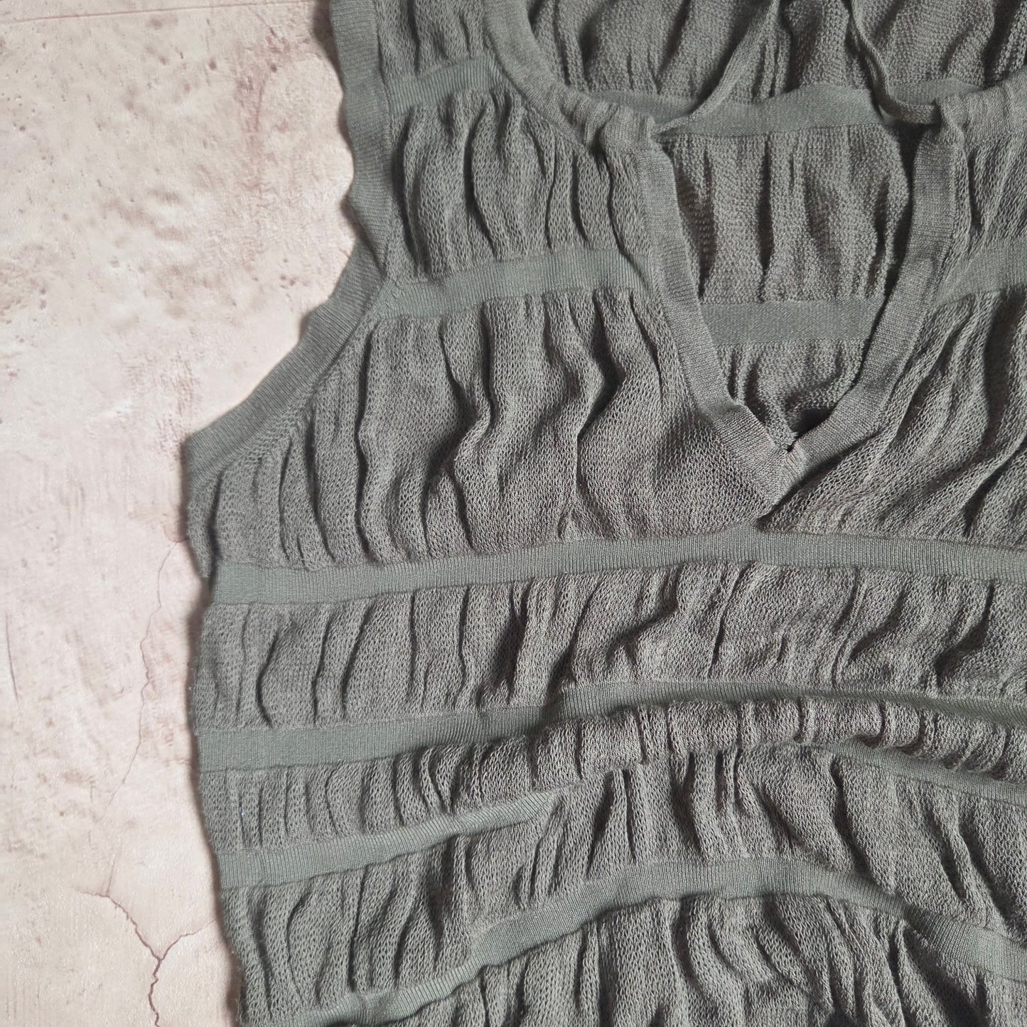 Keyhole Vest