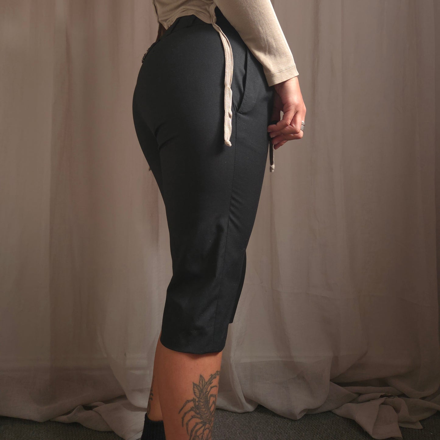 Buckle Capri Pants