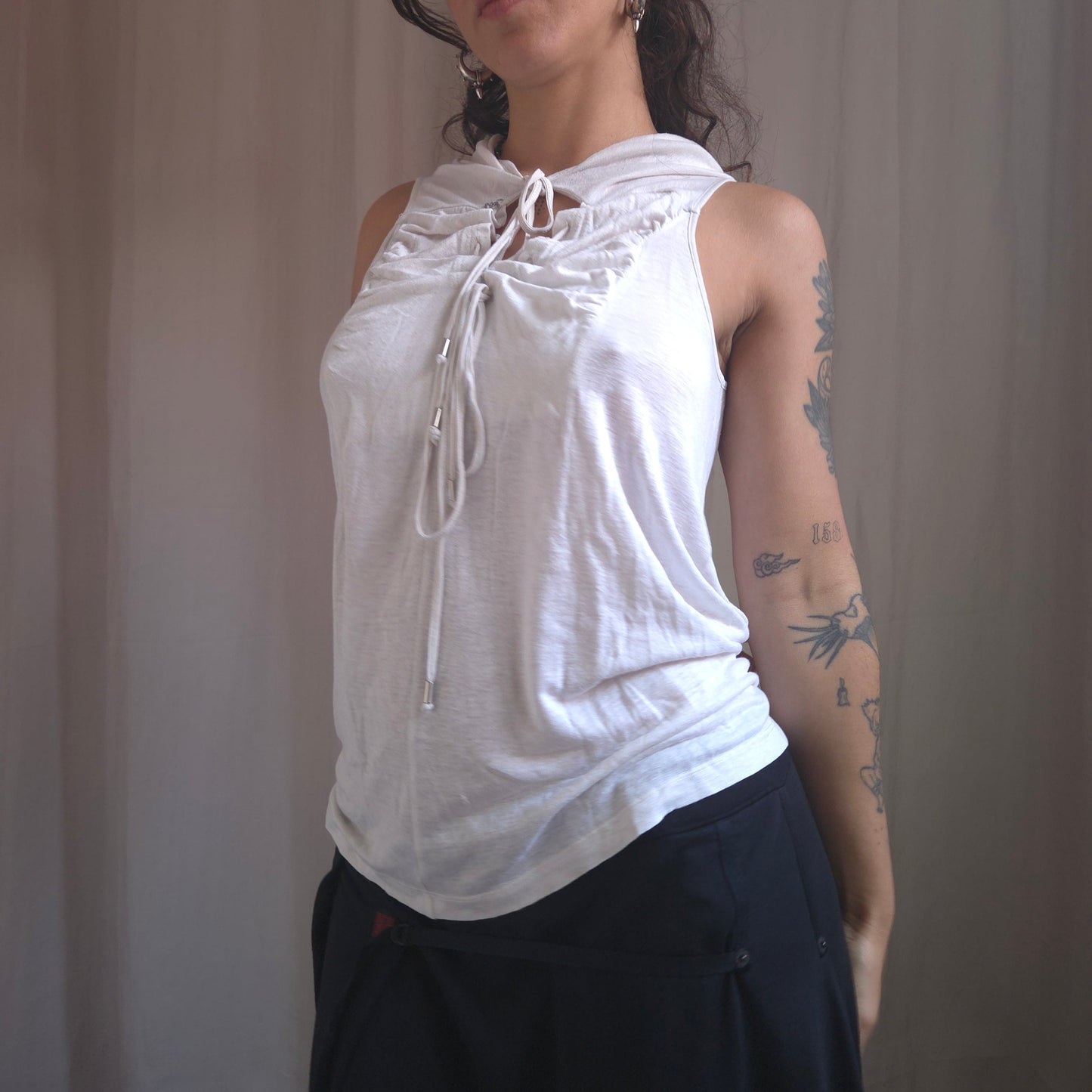 Cop Copine Key Hole Vest
