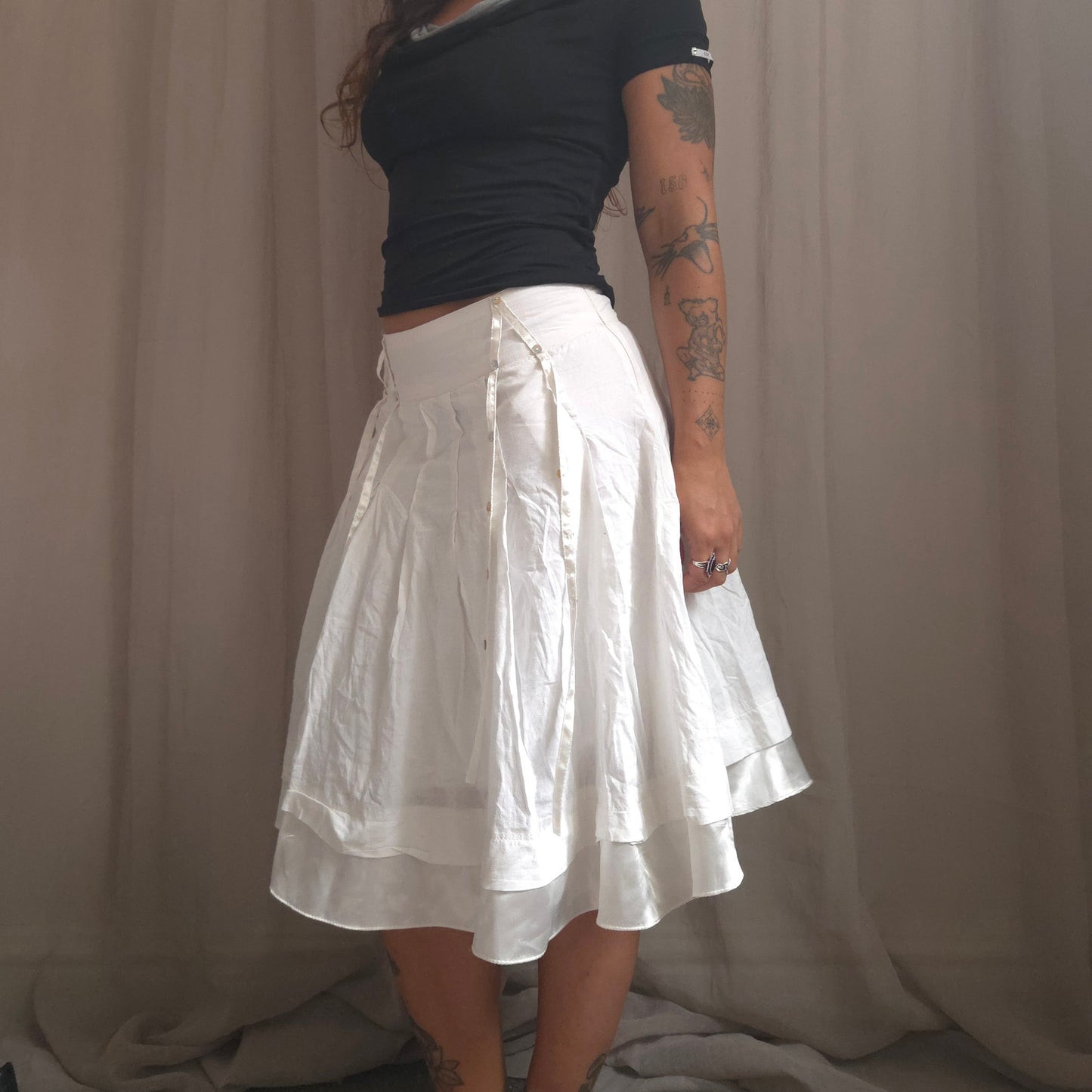 Pleated Buttons Midi Skirt